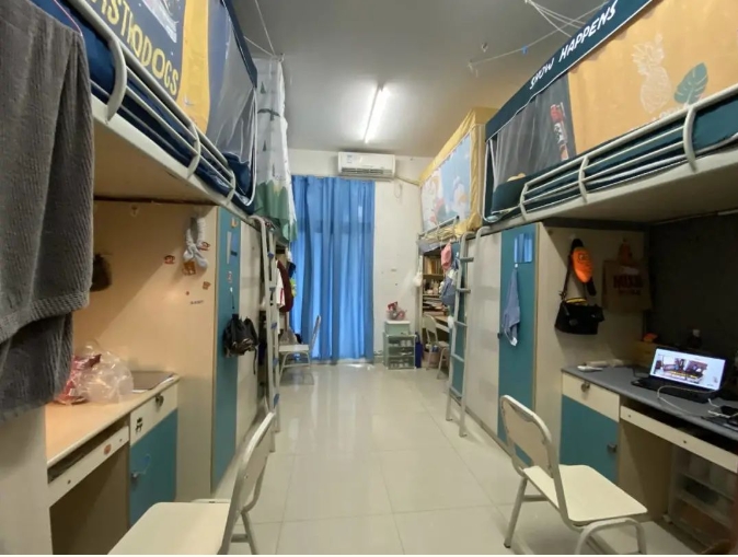 四川外國語大學宿舍條件怎么樣,有空調(diào)和獨立衛(wèi)生間嗎？（附宿舍圖片）