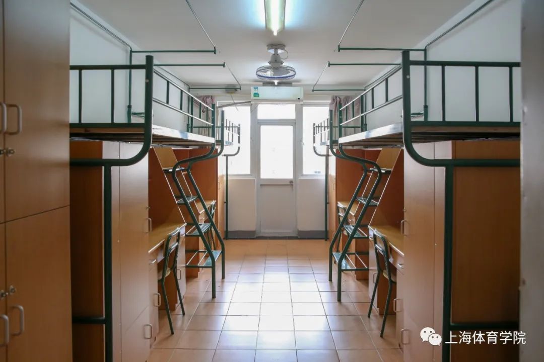 上海體育學(xué)院宿舍條件怎么樣,有空調(diào)和獨(dú)立衛(wèi)生間嗎？（附宿舍圖片）