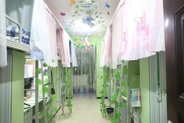 重慶理工大學(xué)宿舍條件怎么樣,有空調(diào)和獨立衛(wèi)生間嗎？（附宿舍圖片）