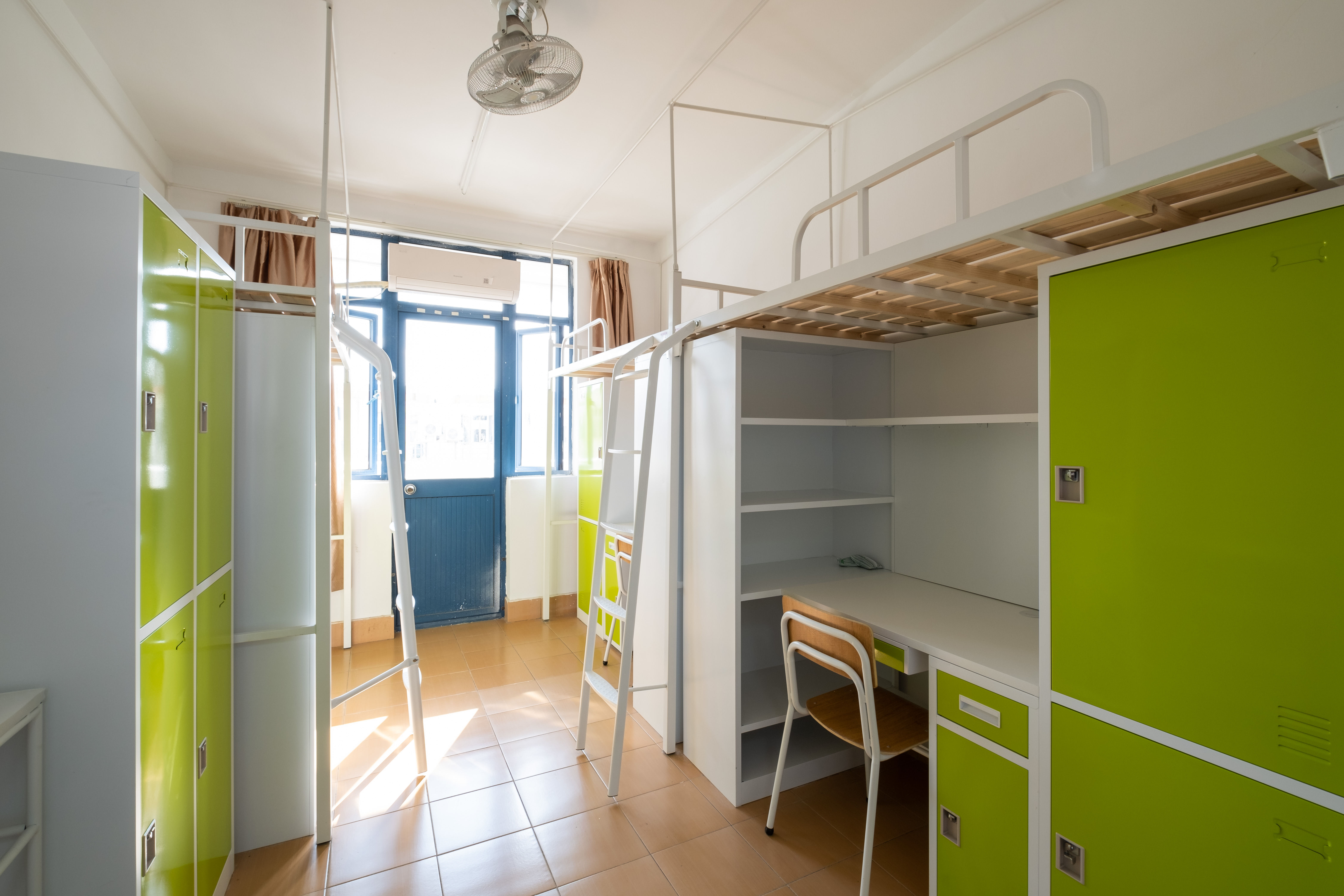 上海中醫(yī)藥大學(xué)宿舍條件怎么樣,有空調(diào)和獨(dú)立衛(wèi)生間嗎？（附宿舍圖片）