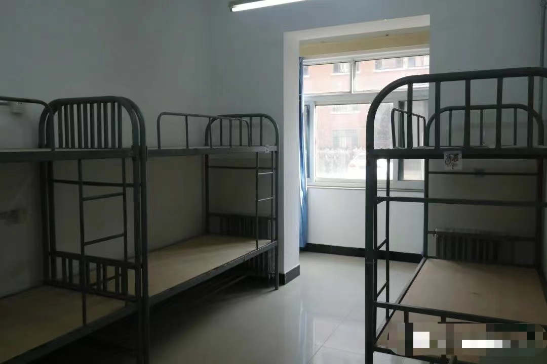 河北環(huán)境工程學(xué)院宿舍條件怎么樣,有空調(diào)和獨(dú)立衛(wèi)生間嗎？（附宿舍圖片）