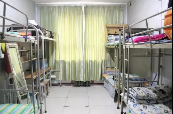 新疆藝術(shù)學(xué)院宿舍條件怎么樣,有空調(diào)和獨立衛(wèi)生間嗎？（附宿舍圖片）