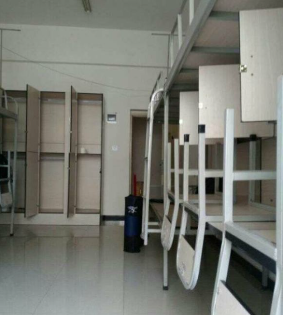 昆明文理學(xué)院宿舍條件怎么樣,有空調(diào)和獨(dú)立衛(wèi)生間嗎？（附宿舍圖片）