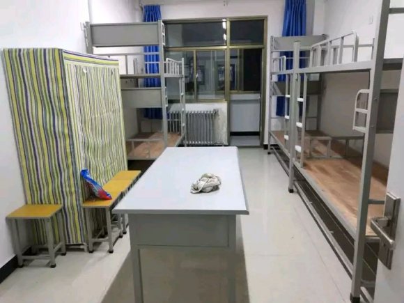 甘肅醫(yī)學(xué)院宿舍條件怎么樣,有空調(diào)和獨(dú)立衛(wèi)生間嗎？（附宿舍圖片）