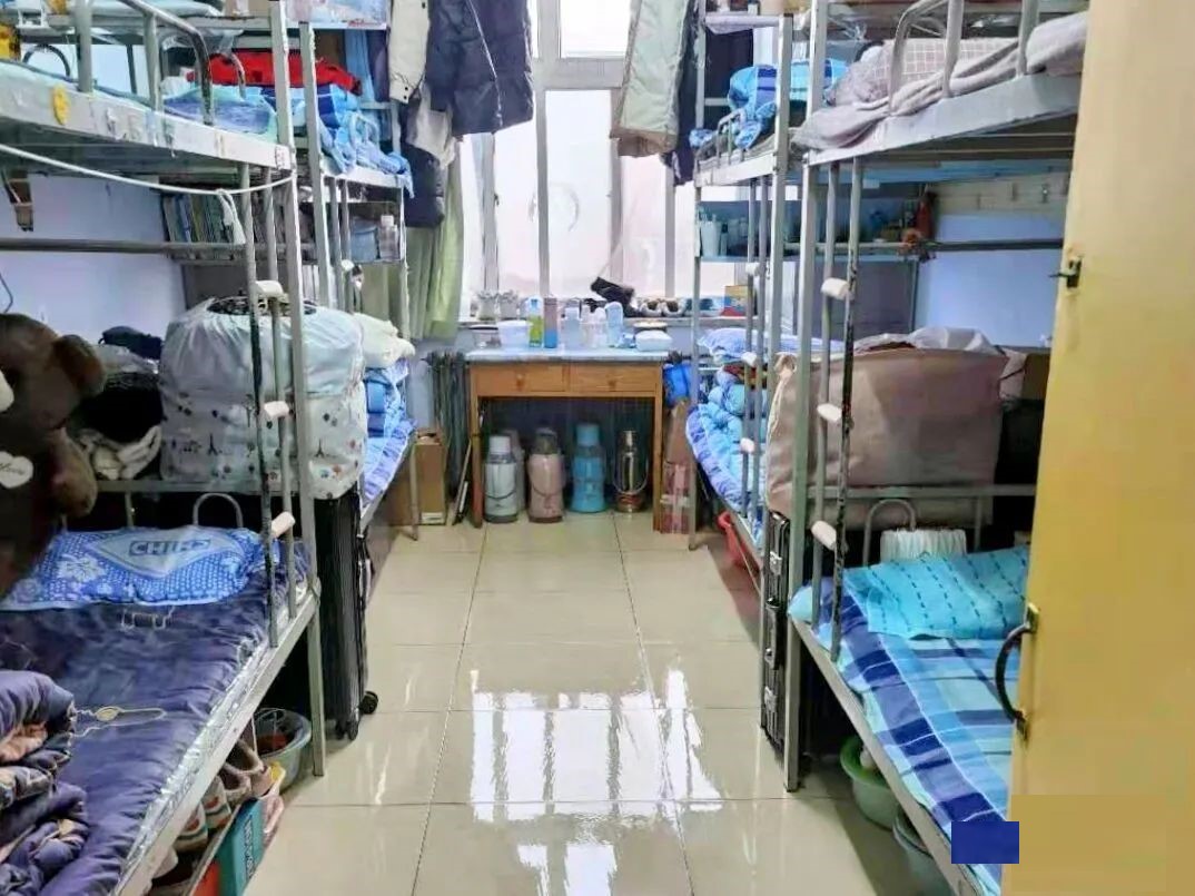 張家口學(xué)院宿舍條件怎么樣,有空調(diào)和獨(dú)立衛(wèi)生間嗎？（附宿舍圖片）