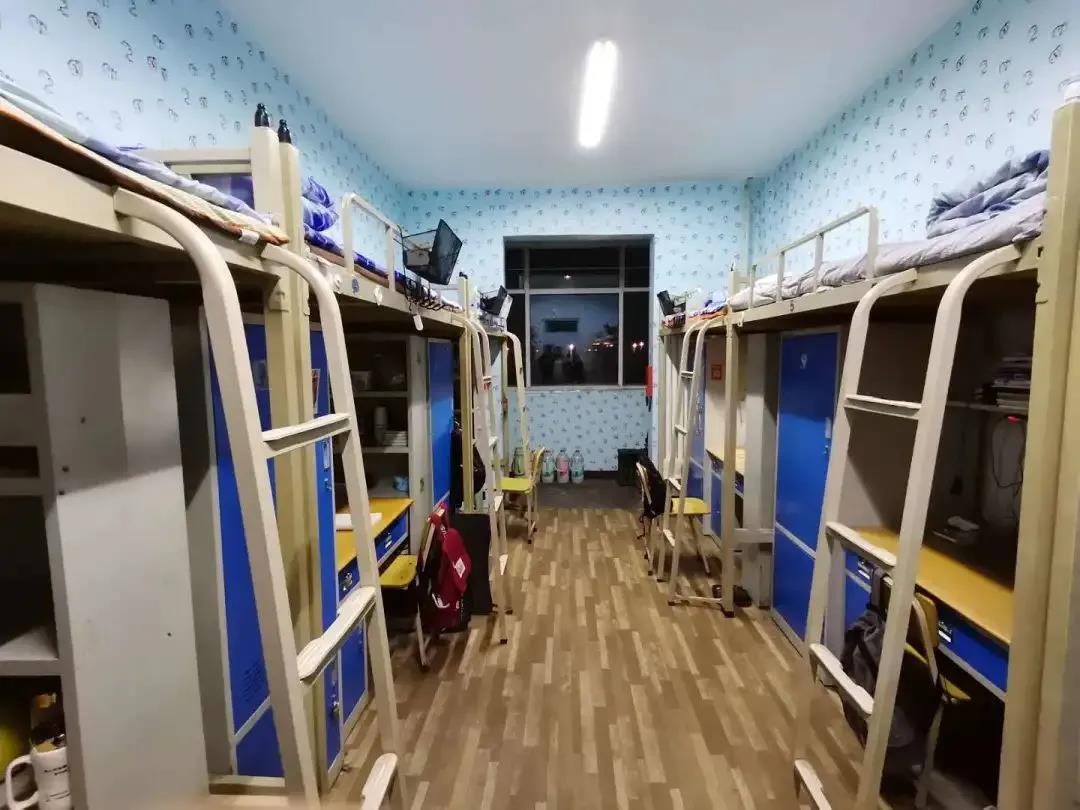 山西能源學(xué)院宿舍條件怎么樣,有空調(diào)和獨立衛(wèi)生間嗎？（附宿舍圖片）