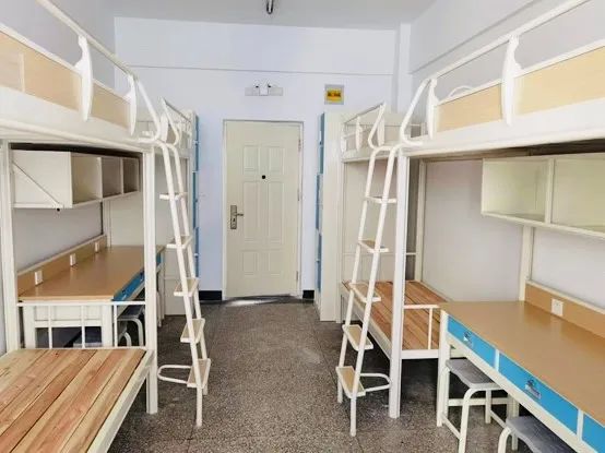 徐州醫(yī)科大學(xué)宿舍條件怎么樣,有空調(diào)和獨(dú)立衛(wèi)生間嗎？（附宿舍圖片）