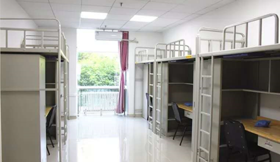 首都經(jīng)濟(jì)貿(mào)易大學(xué)宿舍條件怎么樣,有空調(diào)和獨立衛(wèi)生間嗎？（附宿舍圖片）