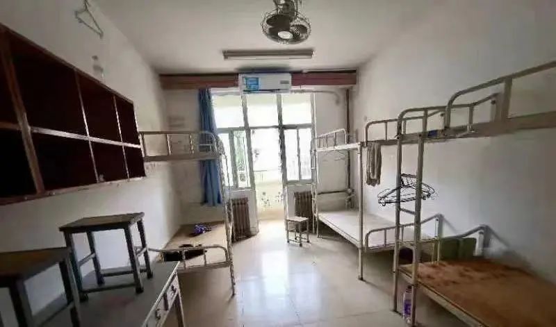 山東理工大學(xué)宿舍條件怎么樣,有空調(diào)和獨立衛(wèi)生間嗎？（附宿舍圖片）