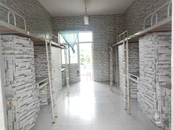 興義民族師范學(xué)院宿舍條件怎么樣,有空調(diào)和獨(dú)立衛(wèi)生間嗎？（附宿舍圖片）