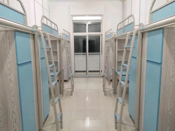 河北中醫(yī)學院宿舍條件怎么樣,有空調(diào)和獨立衛(wèi)生間嗎？（附宿舍圖片）
