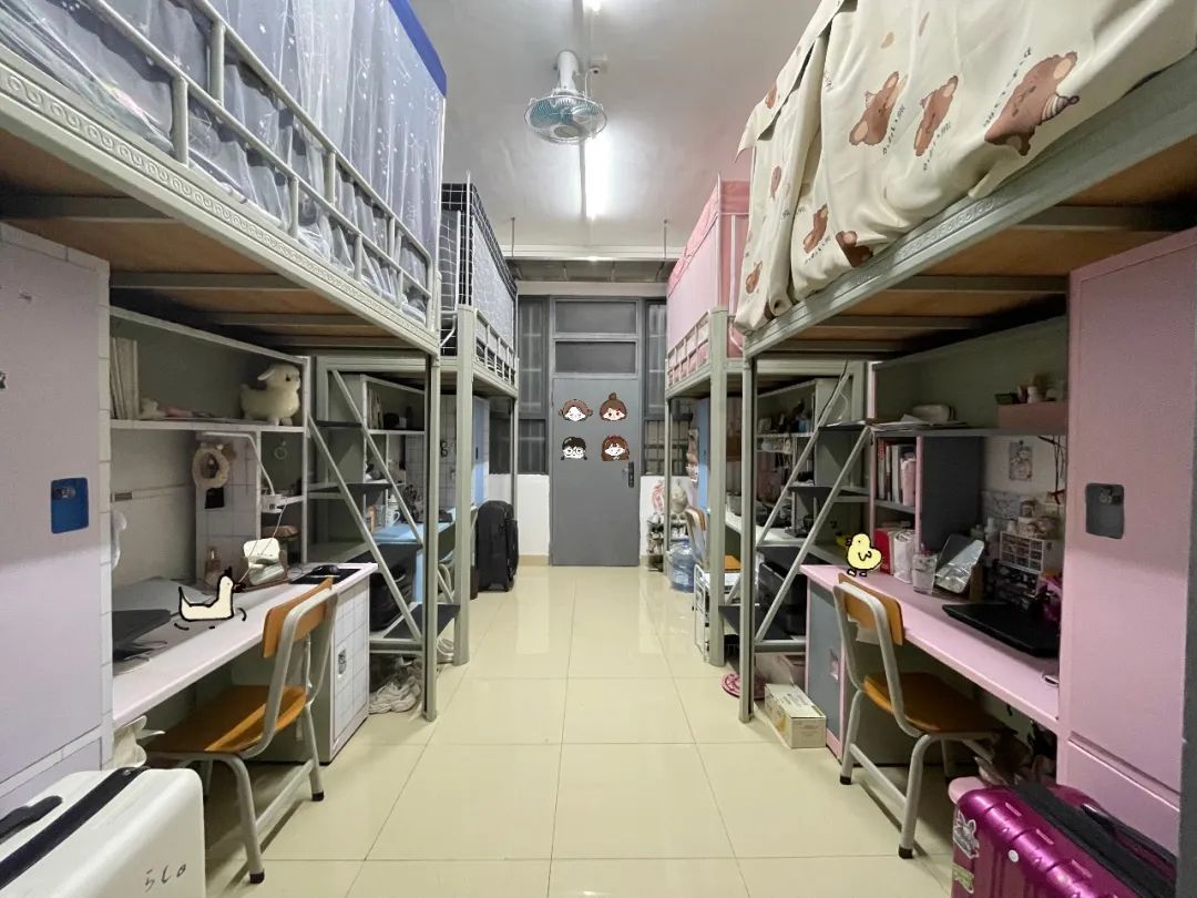 廣東石油化工學(xué)院宿舍條件怎么樣,有空調(diào)和獨立衛(wèi)生間嗎？（附宿舍圖片）