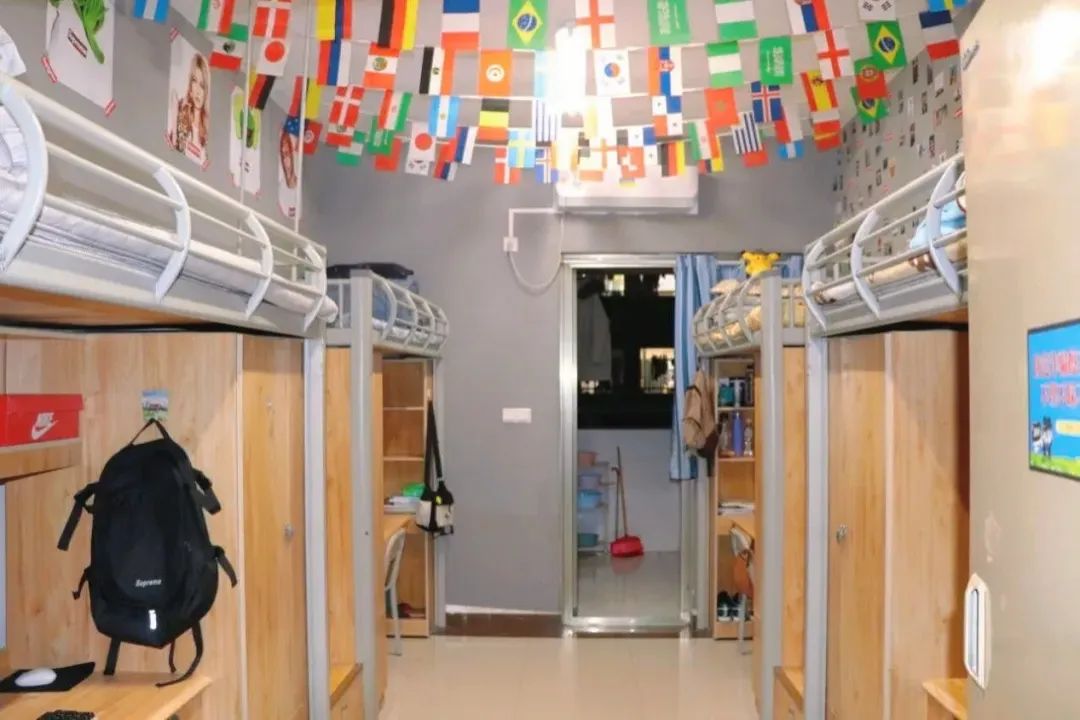 茅臺(tái)學(xué)院宿舍條件怎么樣,有空調(diào)和獨(dú)立衛(wèi)生間嗎？（附宿舍圖片）