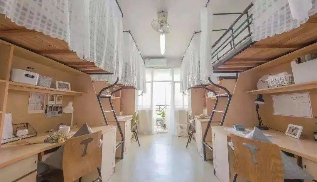 中國(guó)海洋大學(xué)宿舍條件怎么樣,有空調(diào)和獨(dú)立衛(wèi)生間嗎？（附宿舍圖片）