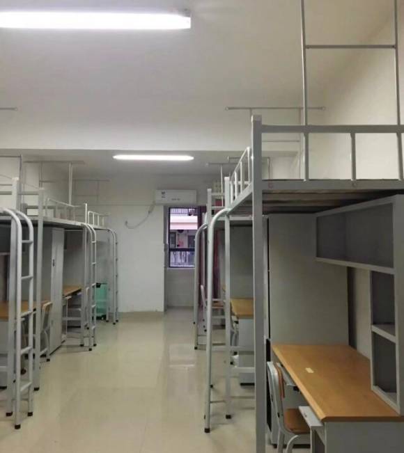 北海藝術(shù)設(shè)計學(xué)院宿舍條件怎么樣,有空調(diào)和獨(dú)立衛(wèi)生間嗎？（附宿舍圖片）