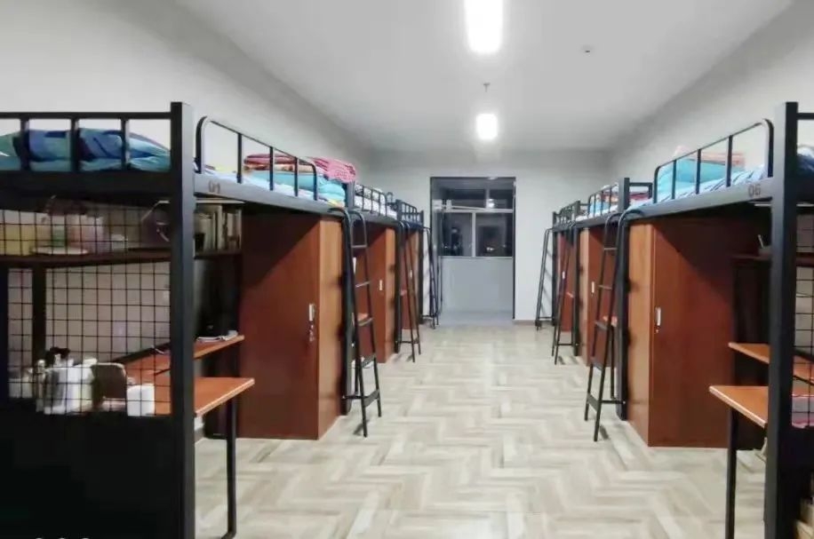 河北美術(shù)學(xué)院宿舍條件怎么樣,有空調(diào)和獨立衛(wèi)生間嗎？（附宿舍圖片）