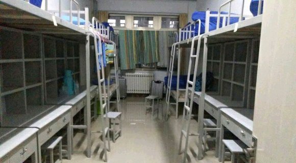 青島大學(xué)宿舍條件怎么樣,有空調(diào)和獨立衛(wèi)生間嗎？（附宿舍圖片）