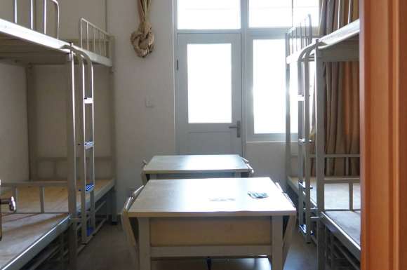 保山學(xué)院宿舍條件怎么樣,有空調(diào)和獨(dú)立衛(wèi)生間嗎？（附宿舍圖片）