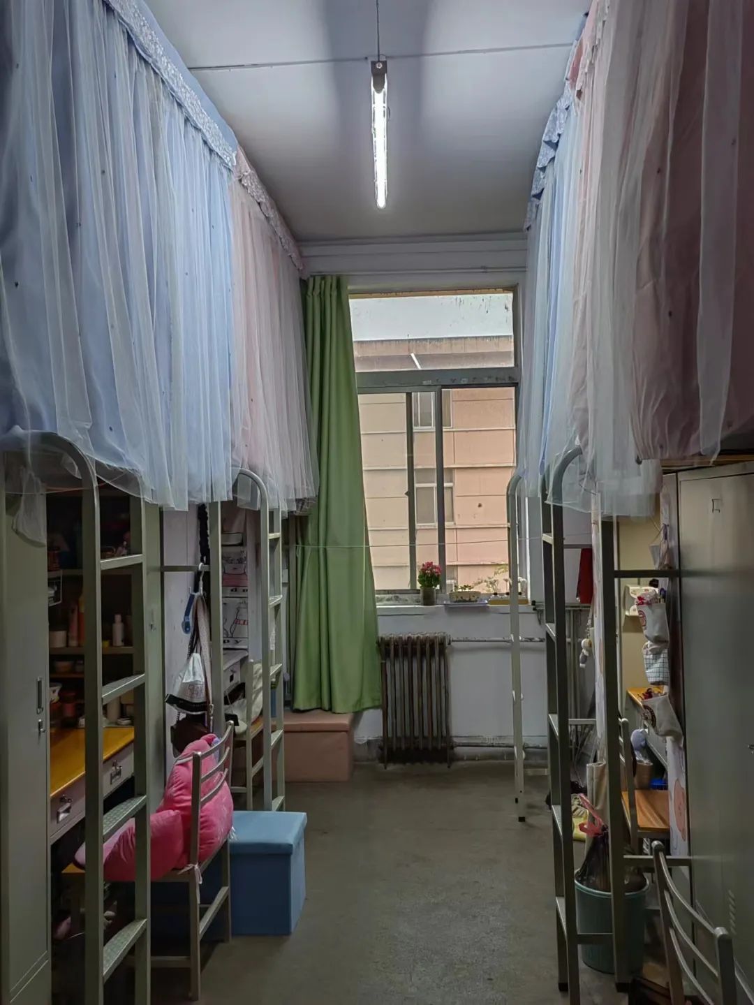 咸陽師范學院宿舍條件怎么樣,有空調和獨立衛(wèi)生間嗎？（附宿舍圖片）