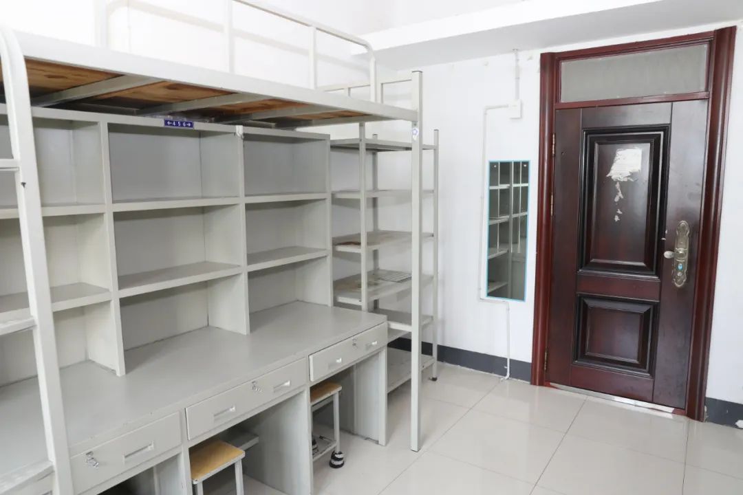 湖北大學(xué)宿舍條件怎么樣,有空調(diào)和獨(dú)立衛(wèi)生間嗎？（附宿舍圖片）