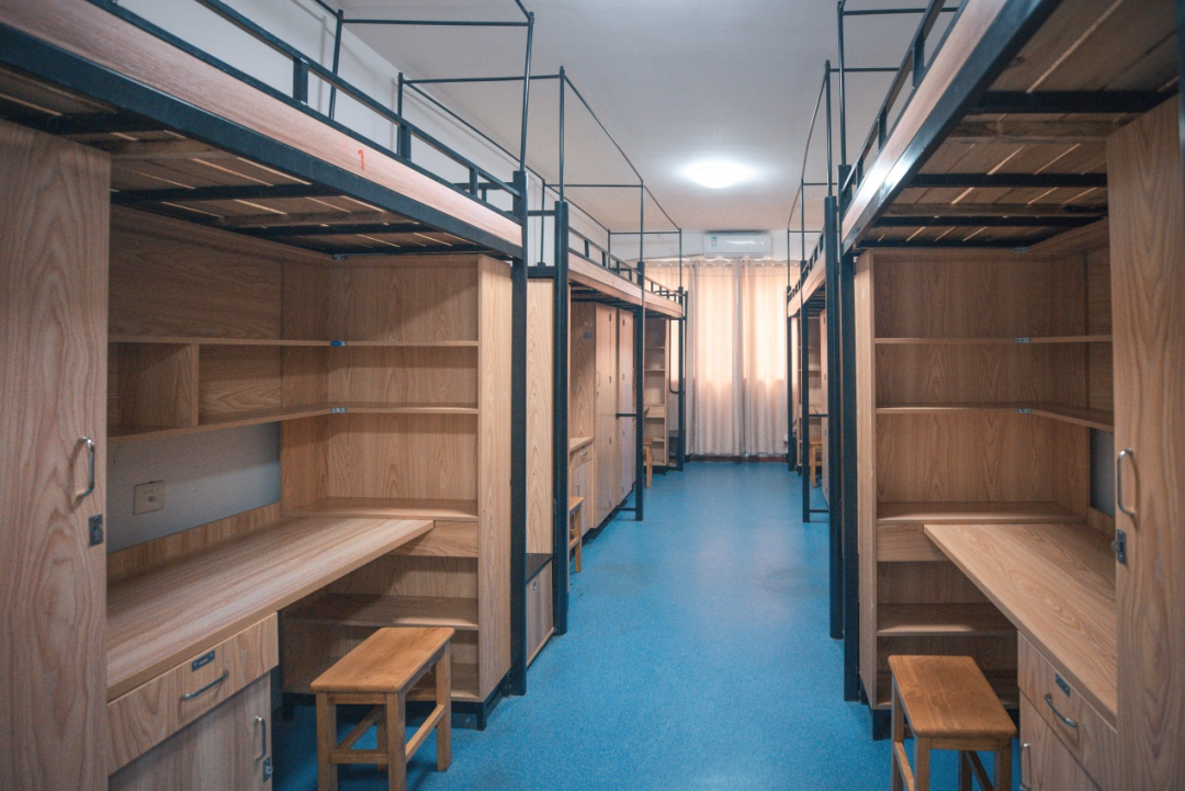 南通理工學院宿舍條件怎么樣,有空調(diào)和獨立衛(wèi)生間嗎？（附宿舍圖片）