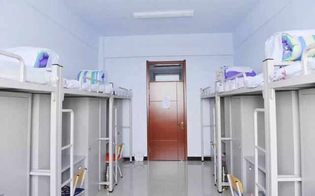 黑河學(xué)院宿舍條件怎么樣,有空調(diào)和獨(dú)立衛(wèi)生間嗎？（附宿舍圖片）