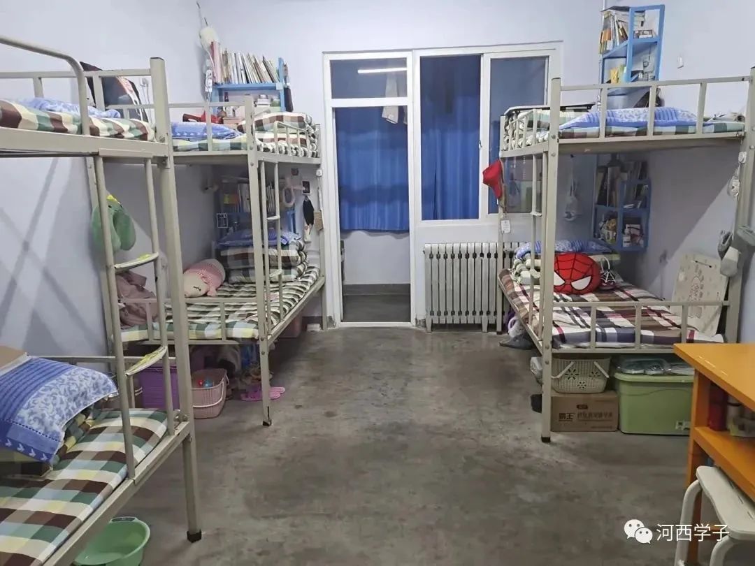 河西學(xué)院宿舍條件怎么樣,有空調(diào)和獨(dú)立衛(wèi)生間嗎？（附宿舍圖片）