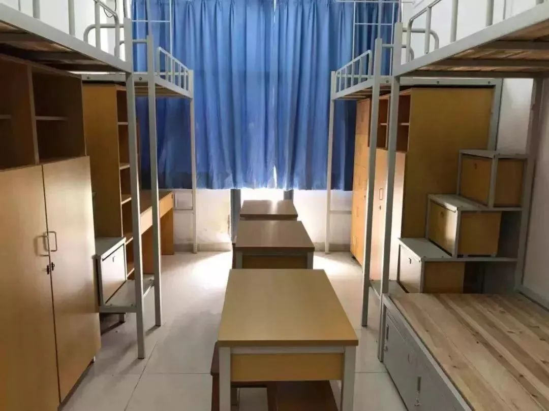 暨南大學(xué)宿舍條件怎么樣,有空調(diào)和獨(dú)立衛(wèi)生間嗎？（附宿舍圖片）