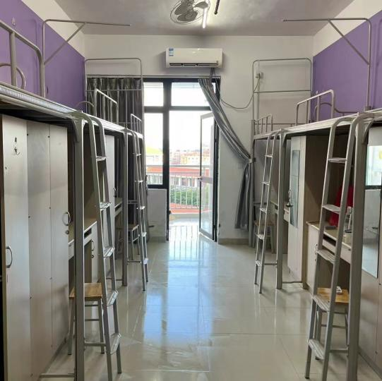 廈門(mén)醫(yī)學(xué)院宿舍條件怎么樣,有空調(diào)和獨(dú)立衛(wèi)生間嗎？（附宿舍圖片）