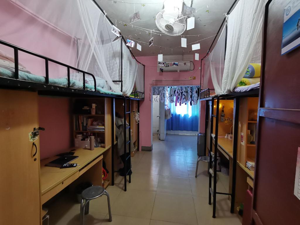 攀枝花學(xué)院宿舍條件怎么樣,有空調(diào)和獨(dú)立衛(wèi)生間嗎？（附宿舍圖片）