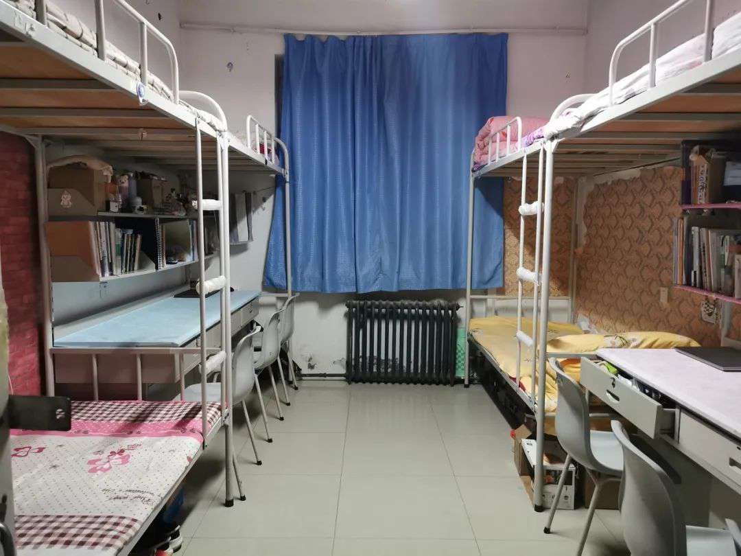 新疆財(cái)經(jīng)大學(xué)宿舍條件怎么樣,有空調(diào)和獨(dú)立衛(wèi)生間嗎？（附宿舍圖片）