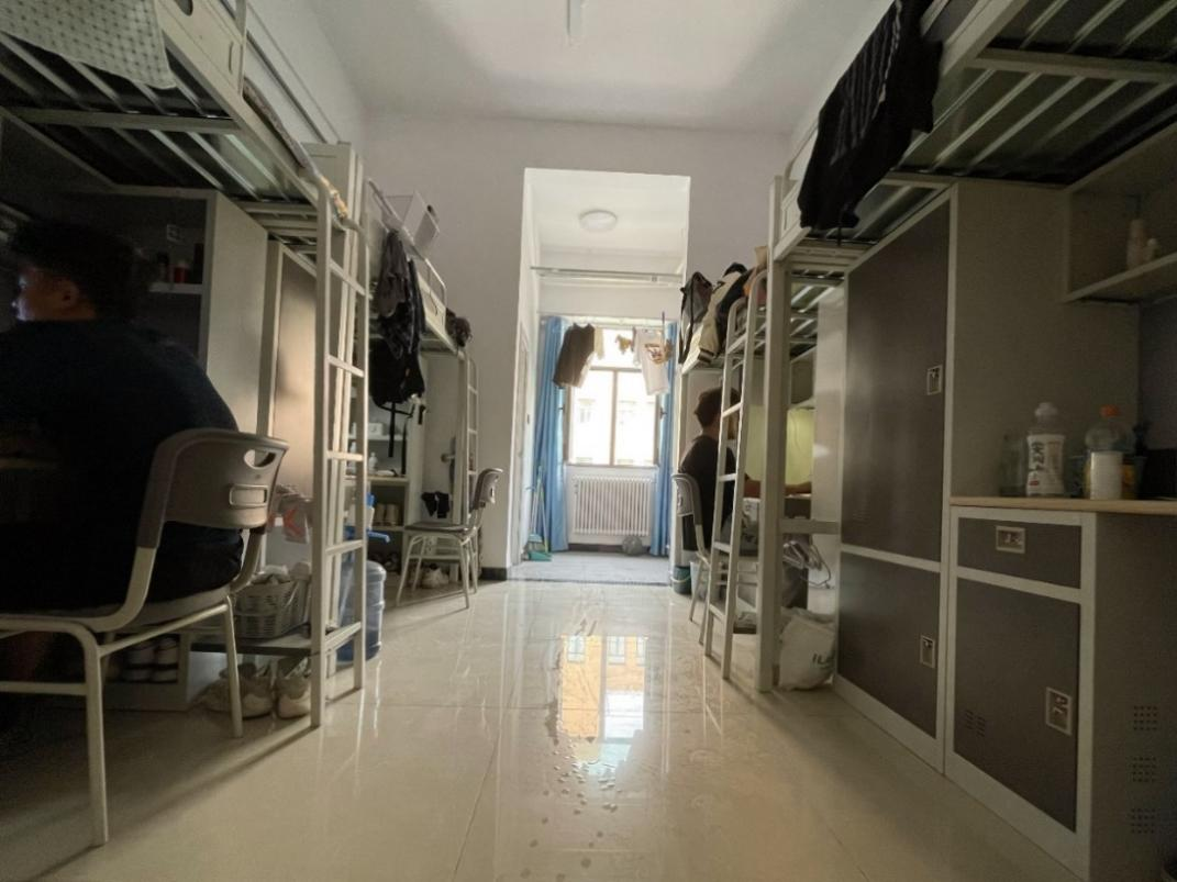 塔里木大學(xué)宿舍條件怎么樣,有空調(diào)和獨(dú)立衛(wèi)生間嗎？（附宿舍圖片）