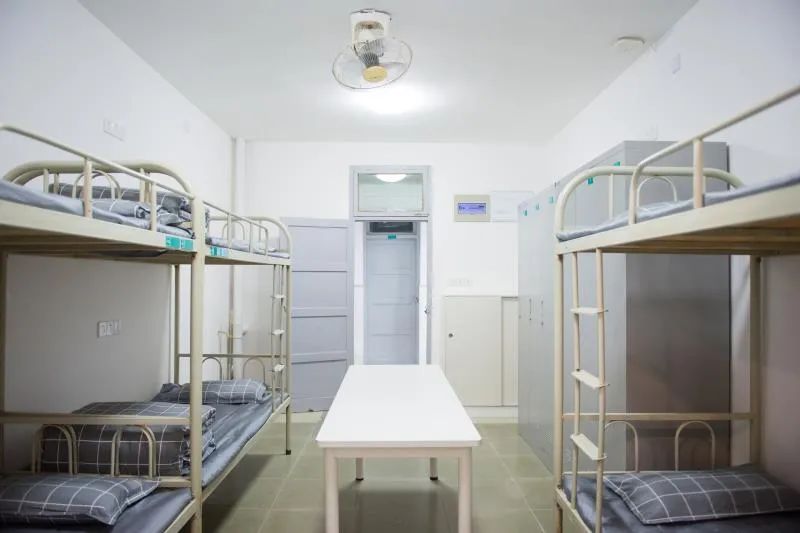 西安歐亞學(xué)院宿舍條件怎么樣,有空調(diào)和獨立衛(wèi)生間嗎？（附宿舍圖片）