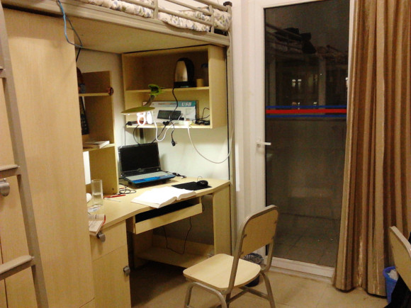 甘肅政法大學(xué)宿舍條件怎么樣,有空調(diào)和獨(dú)立衛(wèi)生間嗎？（附宿舍圖片）