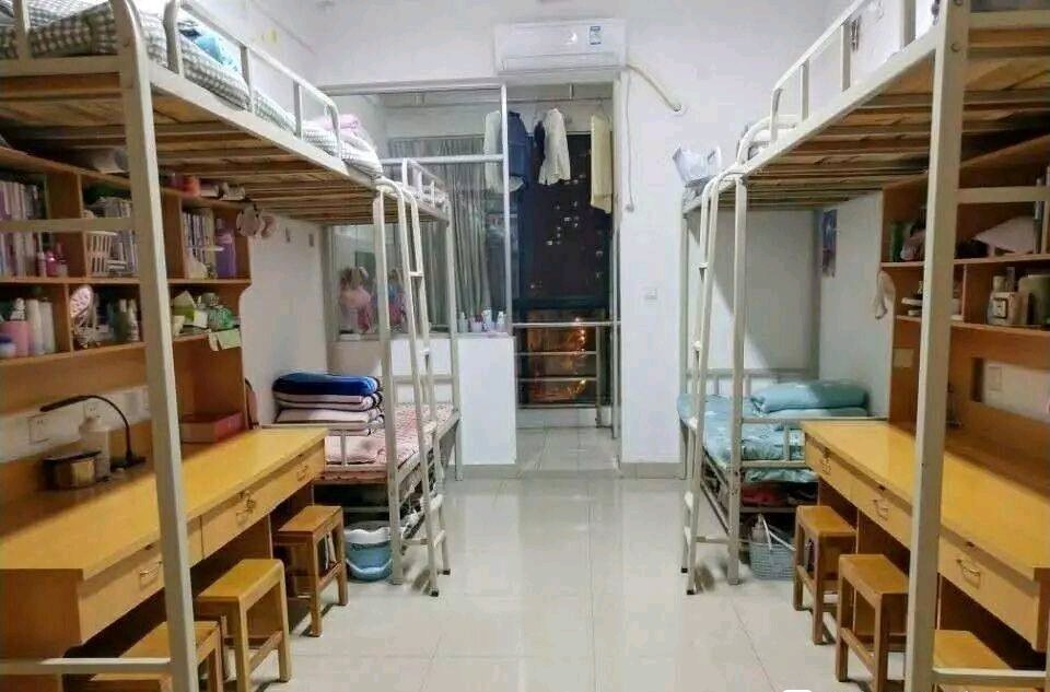 南陽理工學(xué)院宿舍條件怎么樣,有空調(diào)和獨立衛(wèi)生間嗎？（附宿舍圖片）