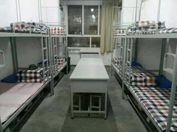 商洛學(xué)院宿舍條件怎么樣,有空調(diào)和獨立衛(wèi)生間嗎？（附宿舍圖片）