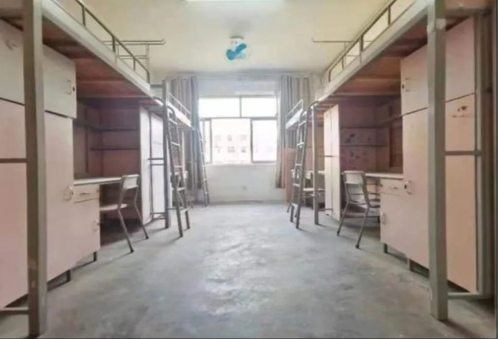 江西中醫(yī)藥大學(xué)宿舍條件怎么樣,有空調(diào)和獨(dú)立衛(wèi)生間嗎？（附宿舍圖片）