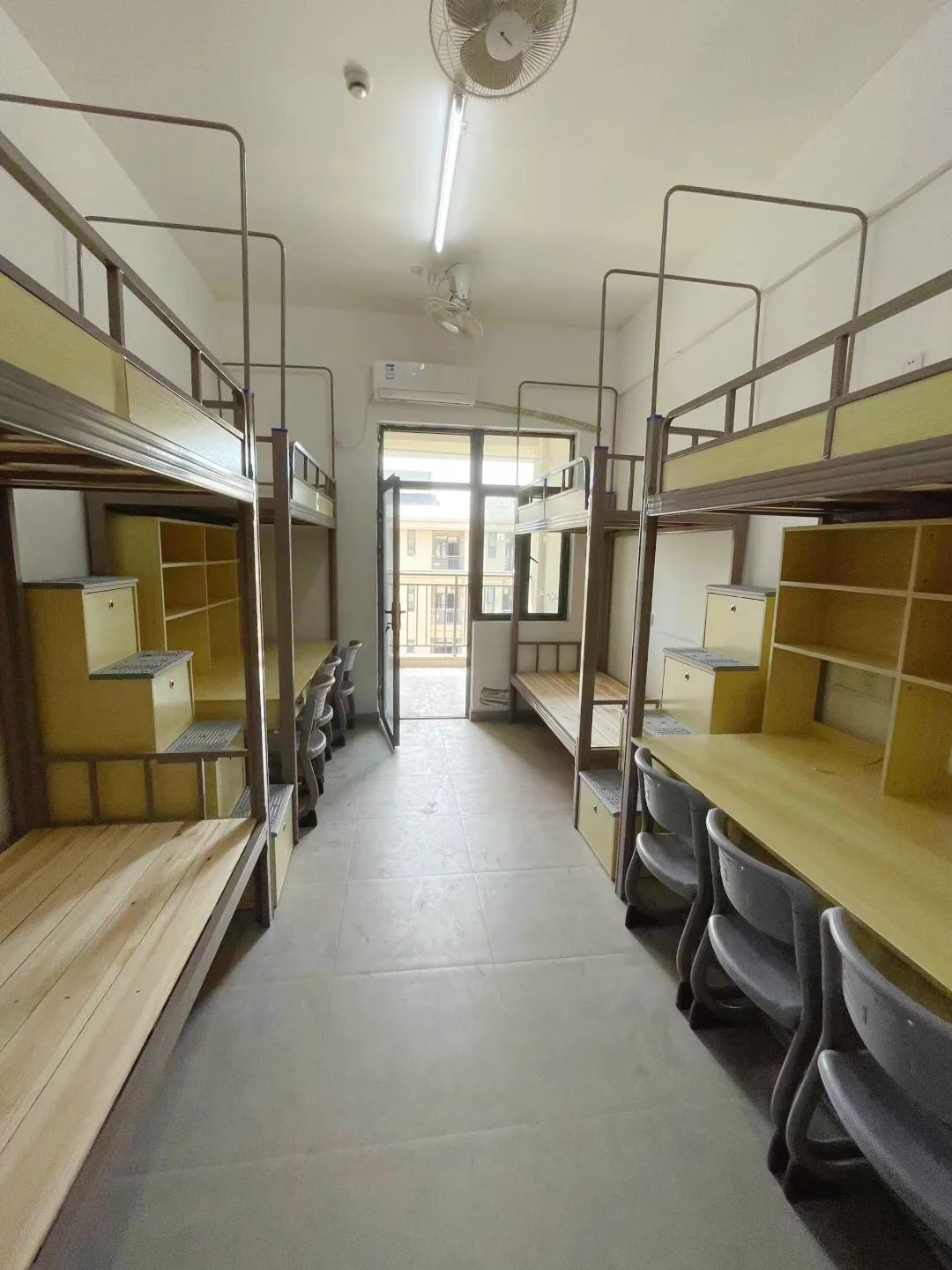 景德鎮(zhèn)學(xué)院宿舍條件怎么樣,有空調(diào)和獨(dú)立衛(wèi)生間嗎？（附宿舍圖片）