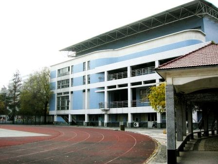 南京寧海中學簡介概況（建校歷史、地址、師資、校訓、環(huán)境）