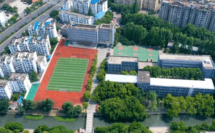 南京市第十四中學在南京的排名第幾,南外屬于什么檔次？