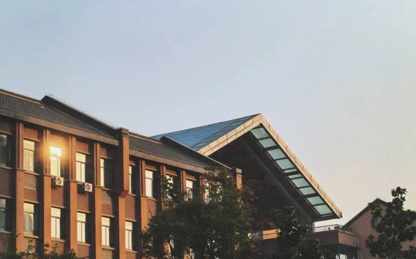 南京漢開書院學(xué)校簡介概況（建校歷史、地址、師資、校訓(xùn)、環(huán)境）