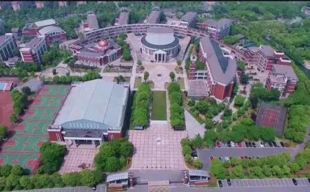 江蘇省梁豐高級中學(xué)簡介概況（建校歷史、地址、師資、校訓(xùn)、環(huán)境）