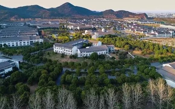 江蘇省木瀆高級(jí)中學(xué)簡介概況（建校歷史、地址、師資、校訓(xùn)、環(huán)境）