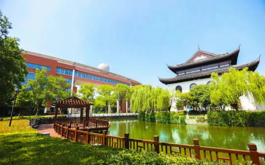 江蘇省震澤中學(xué)簡介概況（建校歷史、地址、師資、校訓(xùn)、環(huán)境）