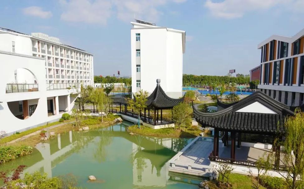 江蘇省蘇州第十中學(xué)校在蘇州的排名第幾,南外屬于什么檔次？