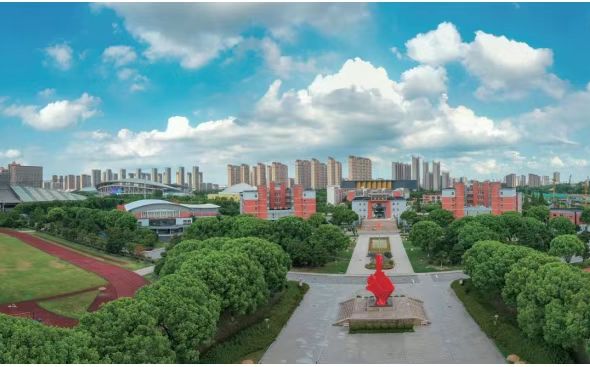 常熟市中學(xué)地址在哪里_在哪個區(qū)？