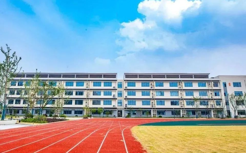 吳中區(qū)金山高級(jí)中學(xué)地址在哪里_位于哪個(gè)區(qū)？