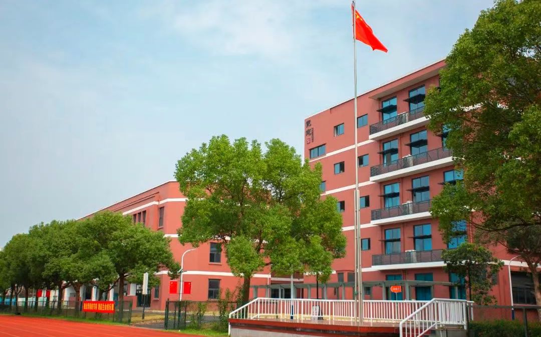 吳江汾湖高級(jí)中學(xué)地址在哪里_位于哪個(gè)區(qū)？