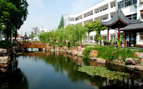 江蘇省沙溪高級(jí)中學(xué)在蘇州的排名第幾,南外屬于什么檔次？