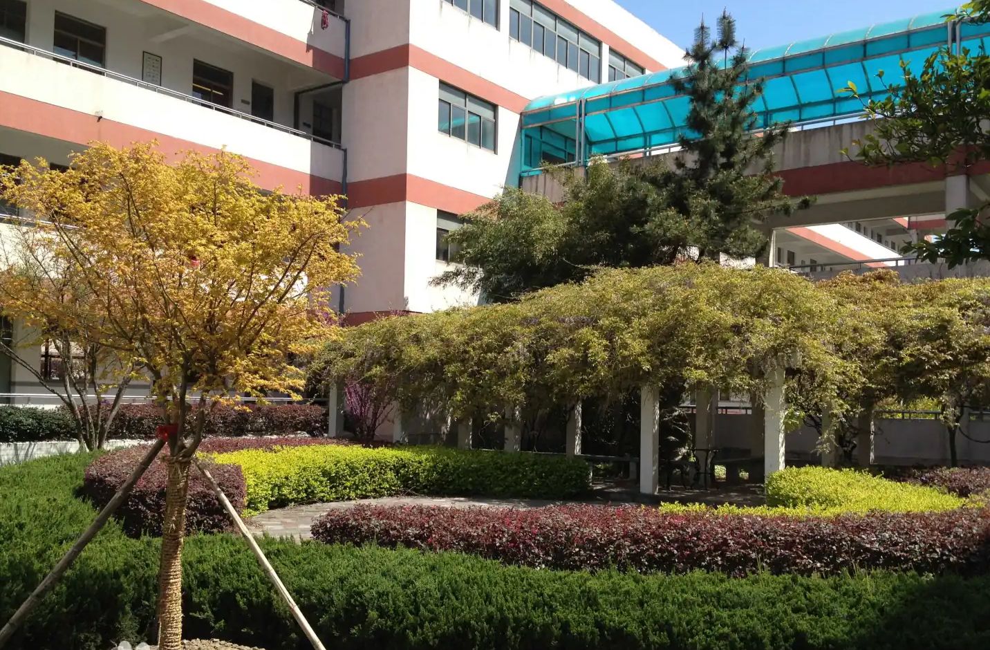 吳江平望中學(xué)地址在哪里_位于哪個(gè)區(qū)？